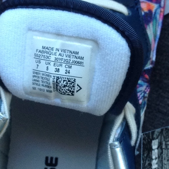 NWT Converse Auckland Racer Ox Print WMNS AUTHENTI - Picture 6 of 6